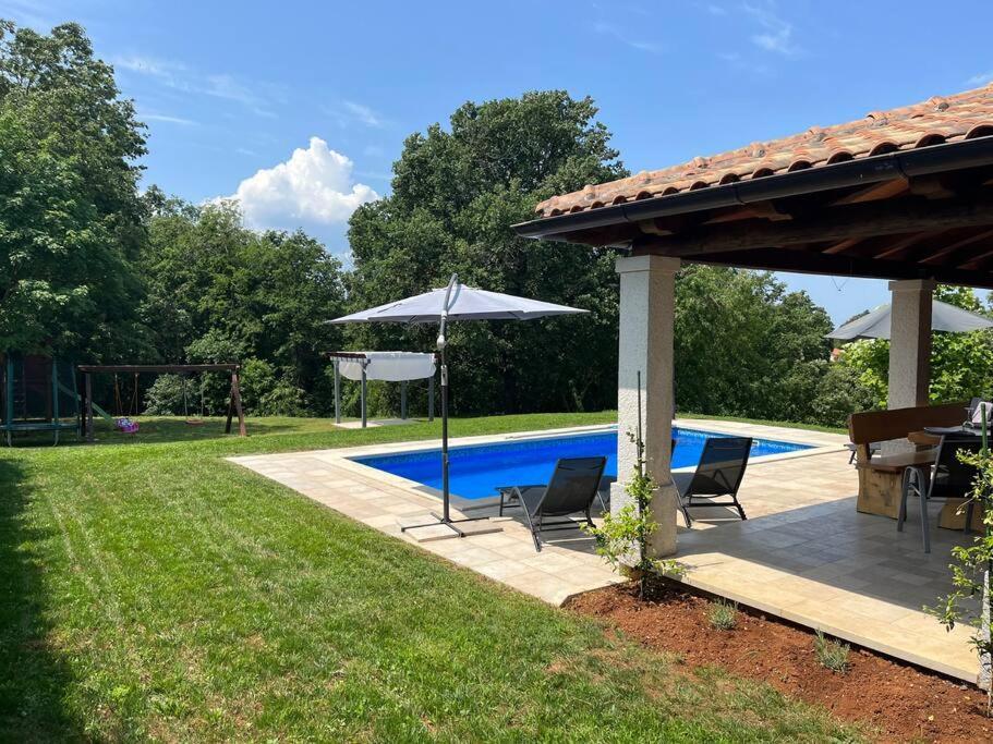 Modern House With Private Pool Villa Zminj ภายนอก รูปภาพ
